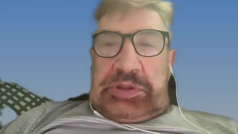 Snapshot of champsex305610 chatting on 26, 1, 2025 champsex305610 online show from 26, 1, 2025