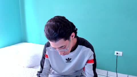 Snapshot of chandler_kenji chatting on 28, 12, 2024 Kenji online show from 28, 12, 2024