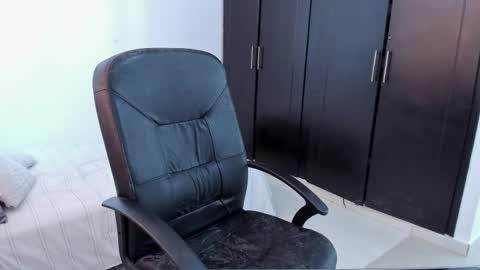 Snapshot of chandler_kenji chatting on 11, 9, 2025 Kenji online show from 11, 9, 2025