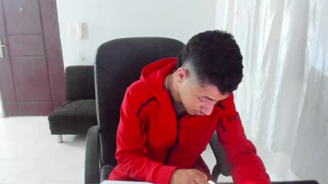 Snapshot of chandler_kenji chatting on 15, 9, 2025 Kenji online show from 15, 9, 2025