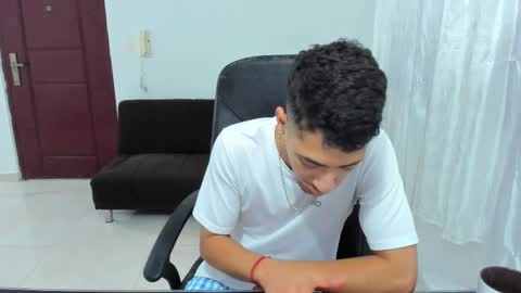 Snapshot of chandler_kenji chatting on 16, 9, 2025 Kenji online show from 16, 9, 2025