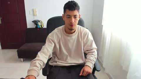 Snapshot of chandler_kenji chatting on 4, 10, 2025 Kenji online show from 4, 10, 2025