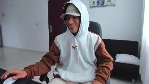 Snapshot of chandler_kenji chatting on 10, 10, 2025 Kenji online show from 10, 10, 2025