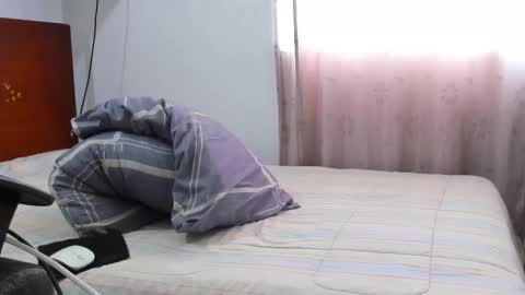 Snapshot of chandler_kenji chatting on 25, 11, 2025 Kenji online show from 25, 11, 2025