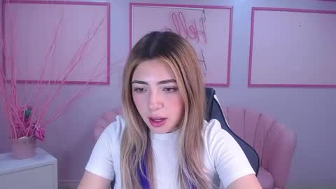 channel_blonde_a online show from 21, 12, 2024