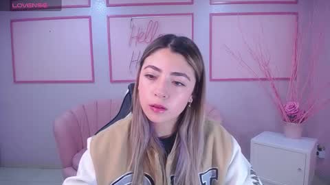 channel_blonde_a online show from 28, 1, 2025