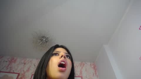 Snapshot of channel_garcia_ch chatting on 28, 10, 2025 Channel Garcia online show from 28, 10, 2025