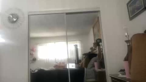 Snapshot of channelll31 chatting on 10, 11, 2025 channelll31 online show from 10, 11, 2025