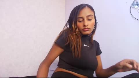Snapshot of chantal_taylor_ chatting on 25, 10, 2025 Raquel  online show from 25, 10, 2025