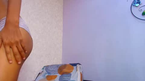 Snapshot of chantal_taylor_ chatting on 7, 11, 2025 Raquel online show from 7, 11, 2025