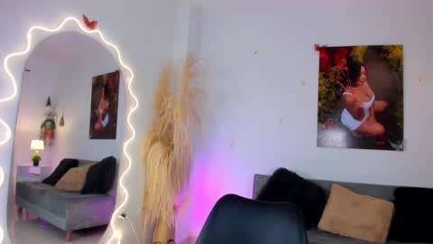   online show from 17, 11, 2025