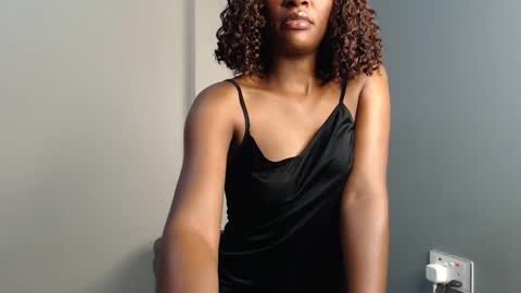 Snapshot of chantelsamz2 chatting on 22, 11, 2025 Chantel online show from 22, 11, 2025