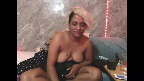 Snapshot of chanz10172 chatting on 8, 10, 2025 Zaria Vixen online show from 8, 10, 2025