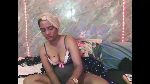 Snapshot of chanz10172 chatting on 10, 10, 2025 Zaria Vixen online show from 10, 10, 2025