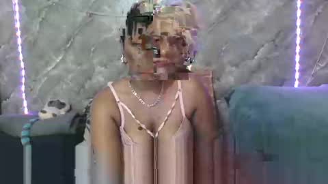 Snapshot of chanz10172 chatting on 13, 10, 2025 Zaria Vixen online show from 13, 10, 2025