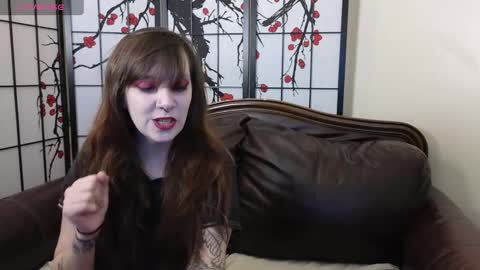 Chariot May online show from 27, 2, 2025