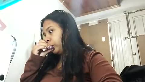 Snapshot of charis_21 chatting on 16, 1, 2025 charis 2 online show from 16, 1, 2025