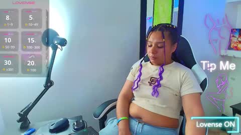 Snapshot of charis_21 chatting on 24, 9, 2025 charis 2 online show from 24, 9, 2025