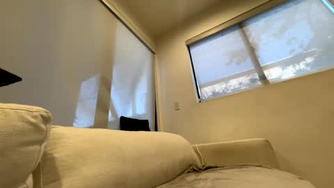 charismasweets online show from 5, 10, 2025