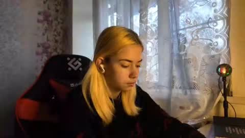 Nancy online show from 10, 11, 2025