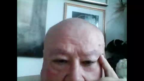 charles191977 online show from 2, 12, 2025