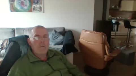 charles6064 online show from 18, 2, 2025