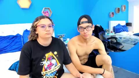 Charles y Elara online show from 14, 1, 2025