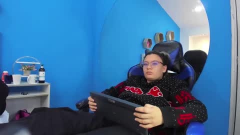 Charles y Elara online show from 24, 1, 2025