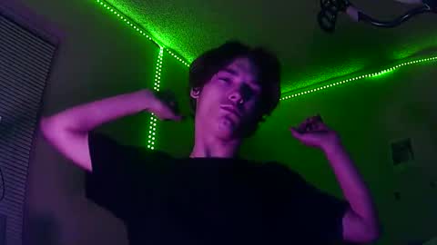 Snapshot of charlied09302 chatting on 31, 10, 2025 char sexiness online show from 31, 10, 2025