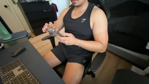 charliekkw online show from 17, 5, 2026