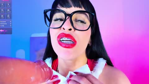 Charloott Evans online show from 30, 12, 2024