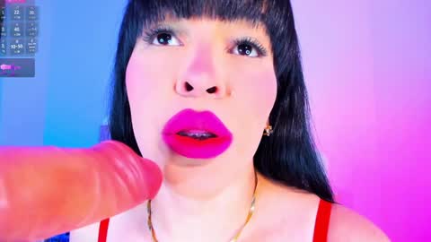 Charloott Evans online show from 1, 2, 2025