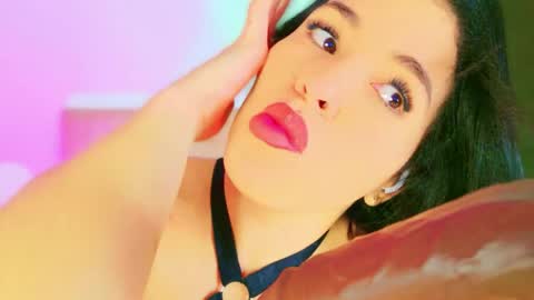 Snapshot of charlootteevans chatting on 15, 5, 2026 Charloott Evans online show from 15, 5, 2026