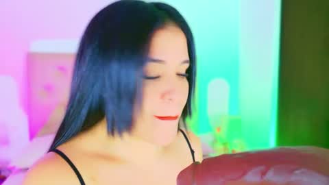 Snapshot of charlootteevans chatting on 4, 7, 2026 Charloott Evans online show from 4, 7, 2026