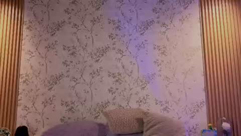 Snapshot of charlote__miller chatting on 15, 6, 2026 You honey online show from 15, 6, 2026