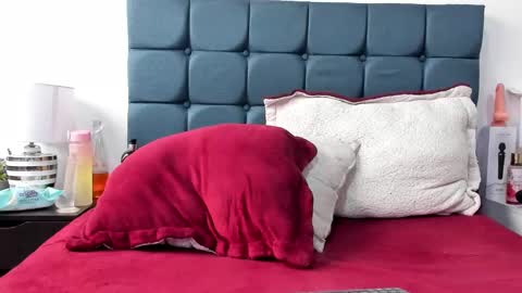 Charlott online show from 4, 2, 2025