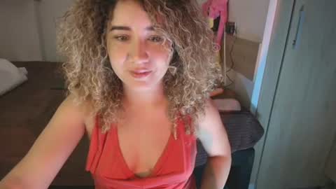 Snapshot of charlotte1117 chatting on 19, 7, 2026 Char 3 online show from 19, 7, 2026
