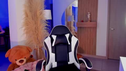   Charlotte  online show from 24, 3, 2026