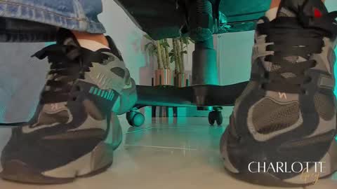 charlotte  grey online show from 10, 1, 2026