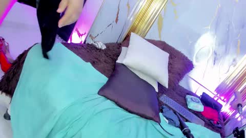 charlotte__milf online show from 14, 3, 2026