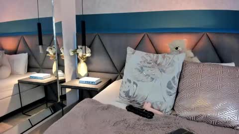 Charlotte online show from 16, 2, 2025