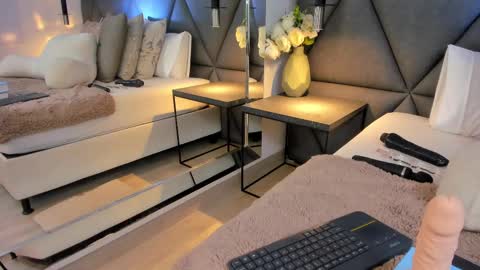 Charlotte online show from 24, 2, 2025