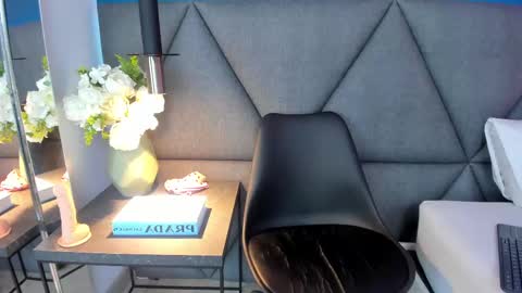 Charlotte online show from 26, 2, 2025