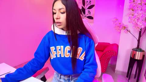 Charlotte online show from 31, 3, 2026