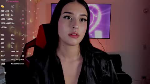 Charlotte  online show from 8, 9, 2025