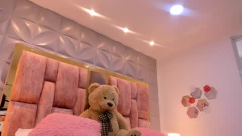 Charlotte Icee online show from 10, 4, 2026