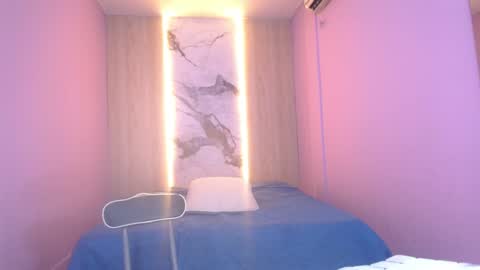 CHARLOTTE online show from 21, 1, 2025