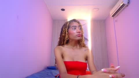 CHARLOTTE online show from 25, 1, 2025