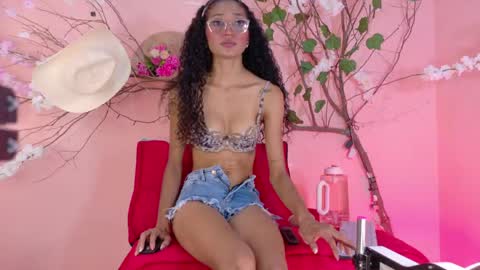 Snapshot of charlotte_love10 chatting on 5, 5, 2026 CHARLOTTE online show from 5, 5, 2026