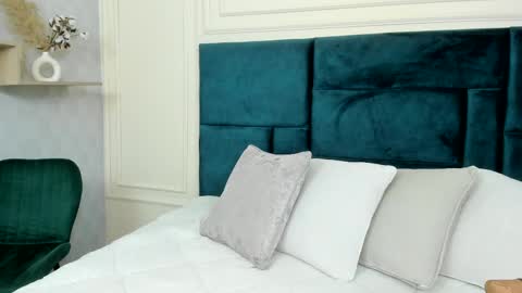 Charlotte Mayers online show from 17, 2, 2025